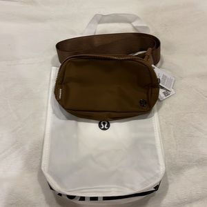 Lululemon Everywhere Belt Bag